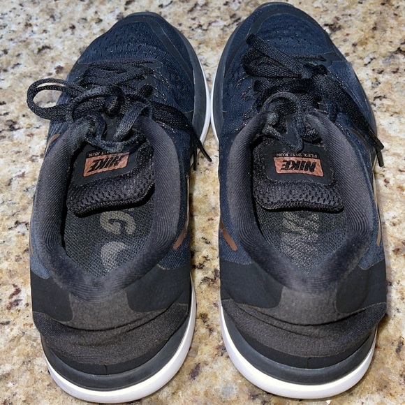 Nike Flex 2017 Run - Picture 6 of 9